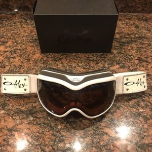 Oakley Stockholm Ski Snowboarding Goggles $120!